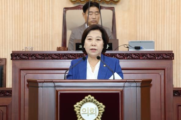 고양특례시의회 공소자 의원, “중산체육공원 내 어르신 복지와 시민 건강을 위한 복합시설 건립 필요”
