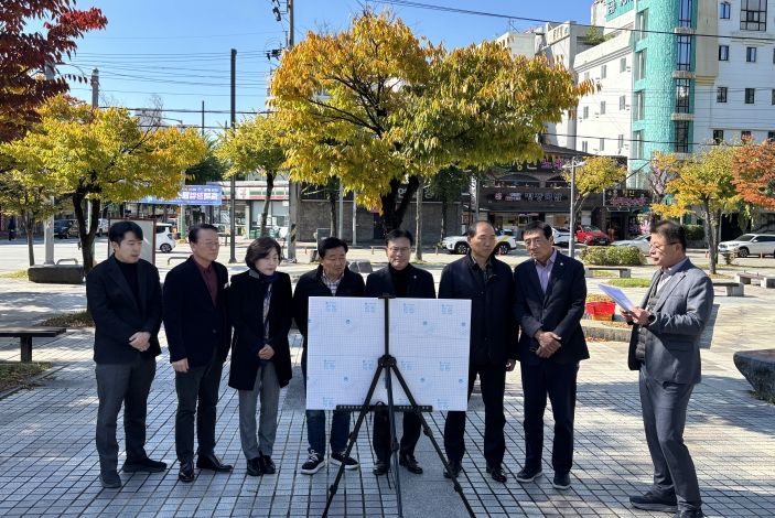 청주시의회 행정안전위원회, 공유재산 사업부지 현장 방문(가경동 행정복지센터 건립)