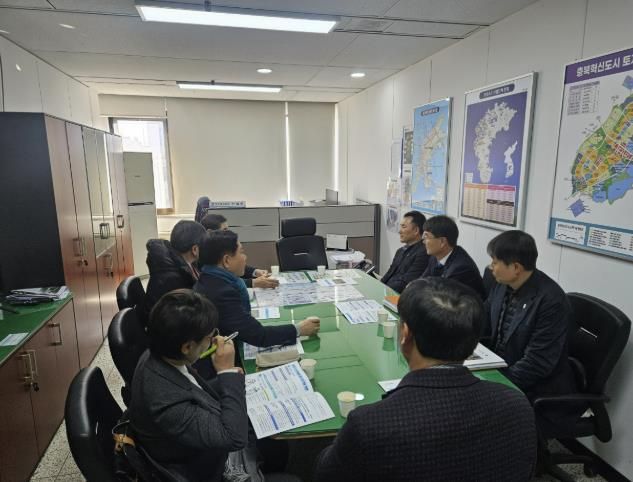 충청북도 투자유치국장 면담 사진