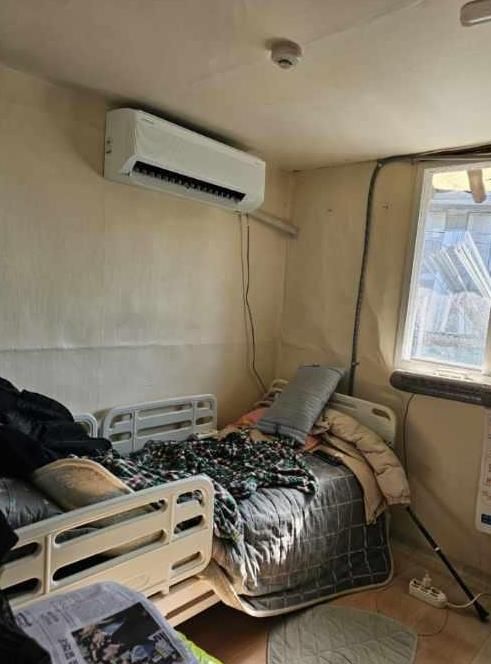 건강관리 취약계층 가구에 설치된 한파 대비 냉난방기