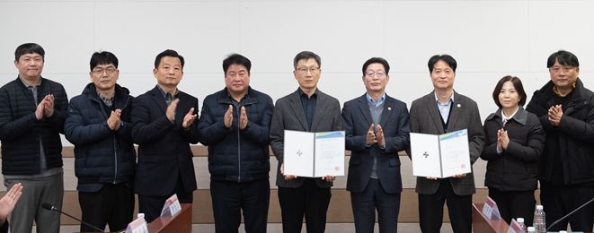 인천시설공단(이사장 김재보)은 안전보건공단의 「2025년 위험성 평가 우수사업장 인정제도」에서 공단이 관리하는 ‘송림체육관’과 ‘어린이과학관’이 위험성 평가 우수사업장 ‘재인정’을 획득했다.