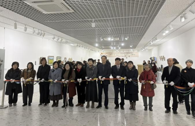 음성군품바재생예술체험촌, 프로그램 운영작가 업사이클 작품전시회 개최