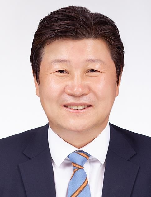 용인특례시의회 김진석 의원 대표발의 '용인시 읍면·동민의 날 지원 조례안' 본회의 통과