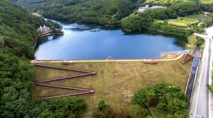 비룡담저수지 전경